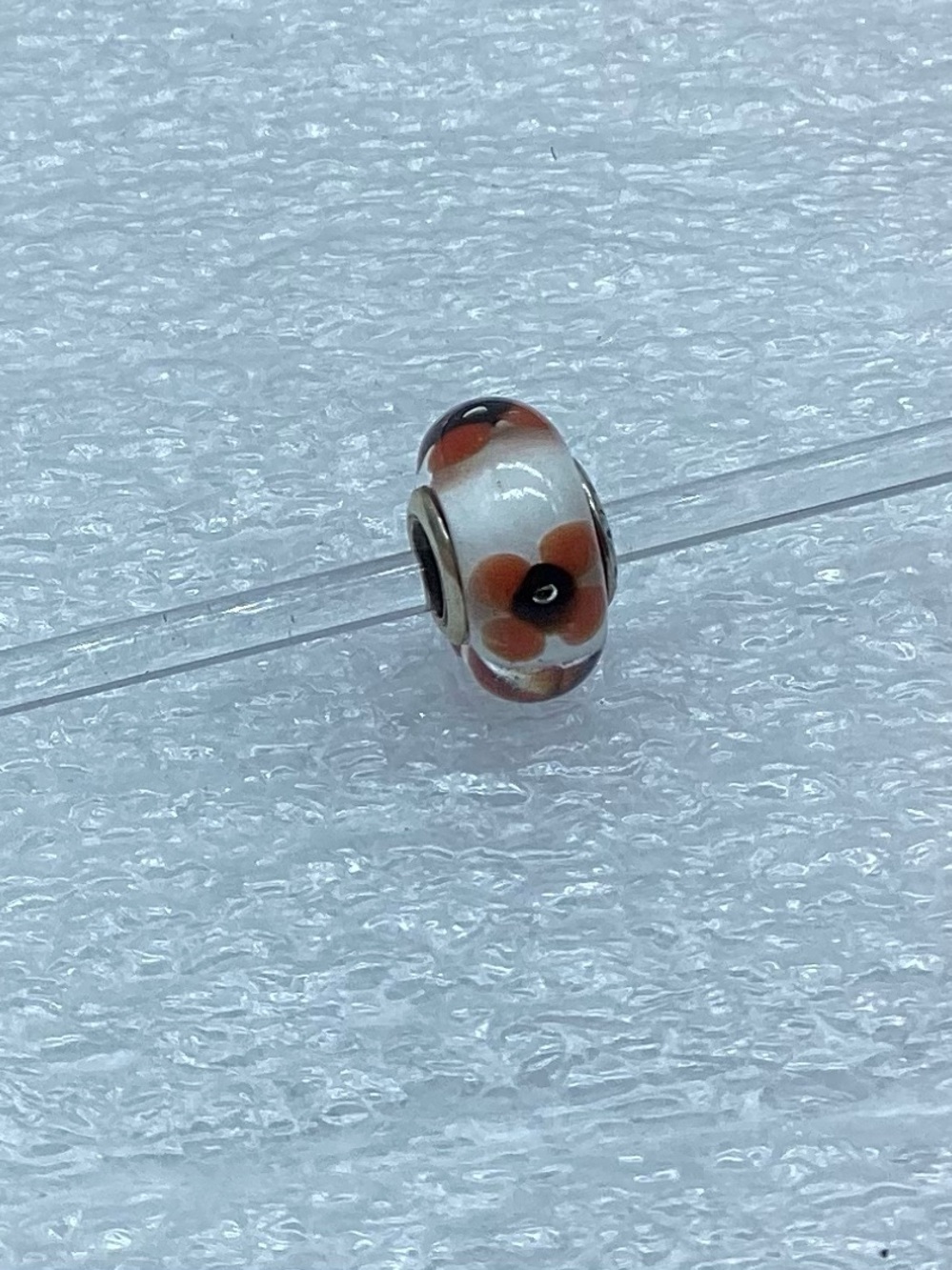Pandora , “Wild Poppy Flower Tribute“  S925ALE, Murano Glass Charm  M20-5